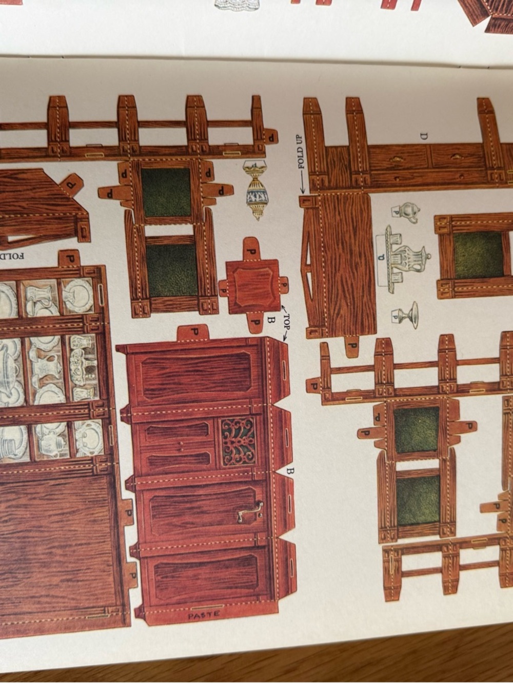 VNTG 1981 Dover "Cut & Assemble Paper Dollhouse Furniture" - UNCUT & Complete - Picture 9 of 16